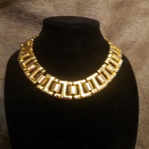 Classic vintage bold statement Necklace